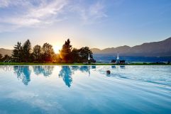 In die Andendsonne schwimmen (Hotel Panorama Royal)