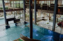 Indoorpool und Kinderbecken für die kleinen Gäste (Mia Alpina . Zillertal Family Retreat)