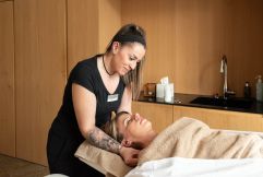 Massage im SPA Vita Nova (c) Linard Brüngger (Hotel Belvedere)
