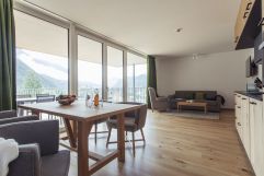 Moderner Wohnbereich (Bildarchiv All-Suite Resorts Ötztal)