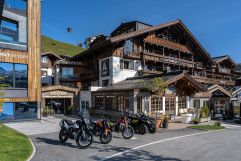 Motorräder und  E-Roller Verleih im Alpenwelt Resort Königsleiten (MY ALPENWELT RESORT)