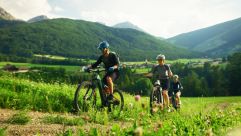 Mountainbiken bei Sommerwetter (c) Raw Media (Tourismusverein Olang)