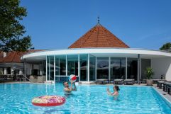 Neuer Pool im Wellnessparc (VILA VITA Pannonia)