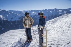 Rastpause beim Rodeln und Skifahren (Wildkogel Arena Neukirchen &amp; Bramberg)