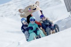 Schlittenfahrt mit Herrn Gorfion (Gorfion Familotel Liechtenstein)