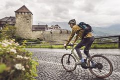 Schloss Vaduz mit dem Rad erleben (c) Miriam Mayer (Liechtenstein Marketing)Schloss Vaduz mit dem Rad erleben (c) Miriam Mayer (Liechtenstein Marketing)