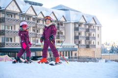 Skispaß für die Kleinen direkt beim Resort (c) Ben Ott Film (The Grand Green - Familux Resort)