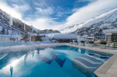 Traumhafter Outdoor-Pool (Hochfirst)