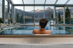 Vital Therme mit traumhaften Ausblick (c) Marktl Photography (Impuls Hotel Tirol)