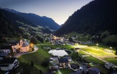 Vogelperspektive auf den Ortskern (TVB-Paznaun-Ischgl-See)