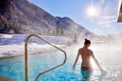 Warmer Schwimmgenuss bei kalten Temperaturen (c) Huber Fotografie (Fontis luxury spa lodge)