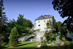 Weg zum Garten (Hotel Schloss Mittersill)