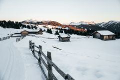 Winterlandschaft auf der Rodeneckeralm © Marika Unterladstaetter@MountainHideaways (Tratterhof)