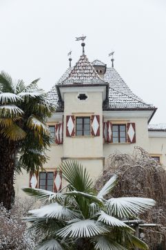 Winterliche Außenansicht (Castel Rundegg)