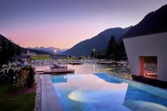 Wunderbarer Himmel über das Hotel (c) Huber Fotografie (Fontis luxury spa lodge)