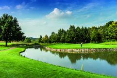 Wundervoller Golfplatz mit Teich (Resorts Bad Griesbach)