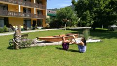Yoga mit Yoga-Trainerin Eva Pöschl-Walter im Riverresort Donauschlinge (Riverresort Donauschlinge)