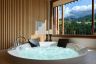 Whirlpool mit Panoramablick (c) Visciani Photography (Hotel Badia Hill)