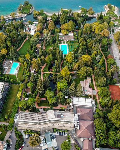 Ansicht des Resorts von oben (Du Lac et Du Parc Grand Resort)