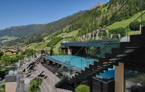 Atemberaubender Rundblick aus dem Sky Garden (Wellnessresort Amonti &amp; Lunaris)