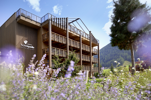 Blick auf das Hotel Quelle (c) Michael Huber (Hotel Quelle Nature Spa Resort)