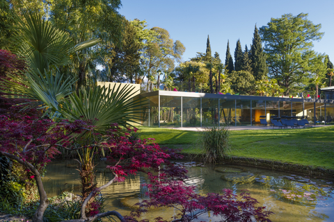 Cristallo Pool umgeben von Natur (Du Lac et Du Parc Grand Resort)