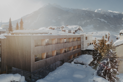 Das Hotel im winterlichem Glanz (c) Anna Fichtner (Hotel Hinteregger)