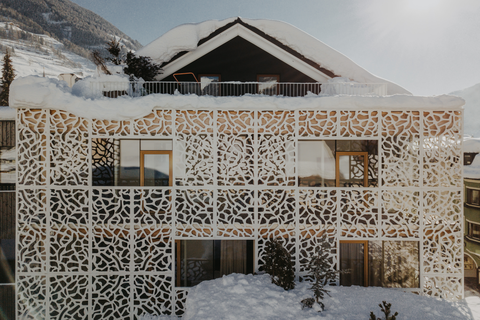 Extravagante Außenfassade des Hotels (c) Anna Fichtner (Hotel Hinteregger)