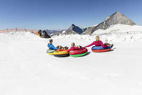 Familienspaß im Gletscherflohpark (c) Johannes Sautner (TVB Tux-Finkenberg)