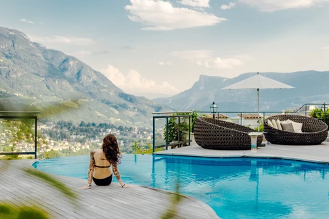 Infinitypool mit traumhaftem Bergblick (Hotel Golserhof)