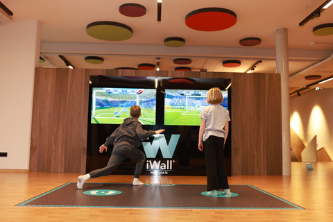 Interaktives Bewegungsspiel (Mia Alpina . Zillertal Family Retreat)