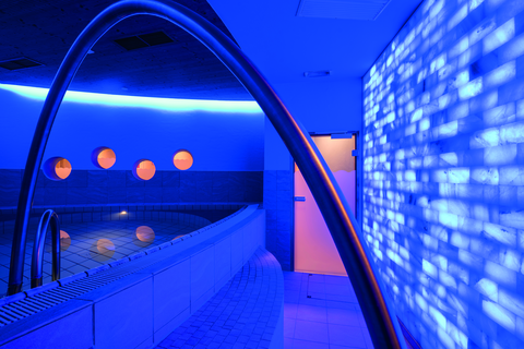 Meerwasser-Pool-Salzstein ©Bergmann (Hotel &amp; Spa Larimar)