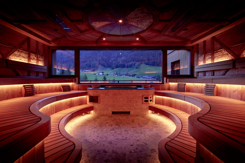 Mountain Fire Hot Sauna (c) Michael Huber (Hotel Quelle Nature Spa Resort)