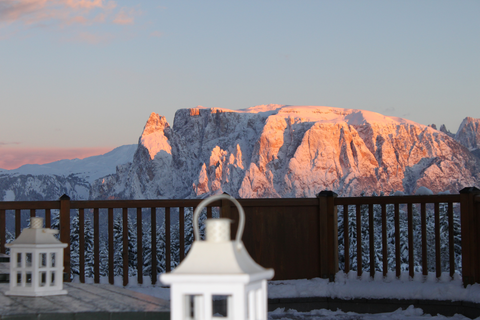 Sonnenuntergang im Winter (Hotel Tann)