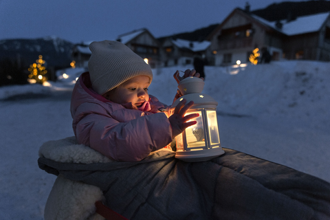 Wintererlebnisse für die ganze Familie (c) Daniela Jakob (Dachsteinkönig - Familux Resort)
